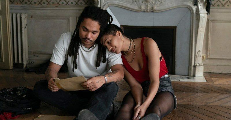 Cine club father mother sister brother